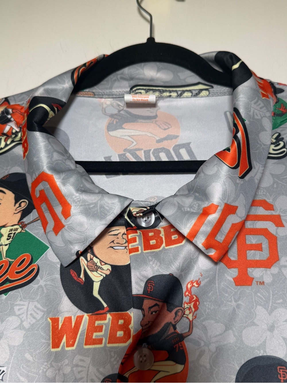 San Francisco Giants Hawaiian Graphic Button-Up Shirt Gray Bailey Doval Webb Lee - Picture 4 of 6